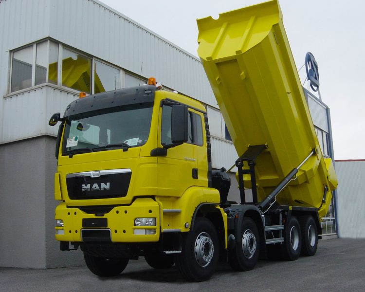 idealroc sur man 8x4